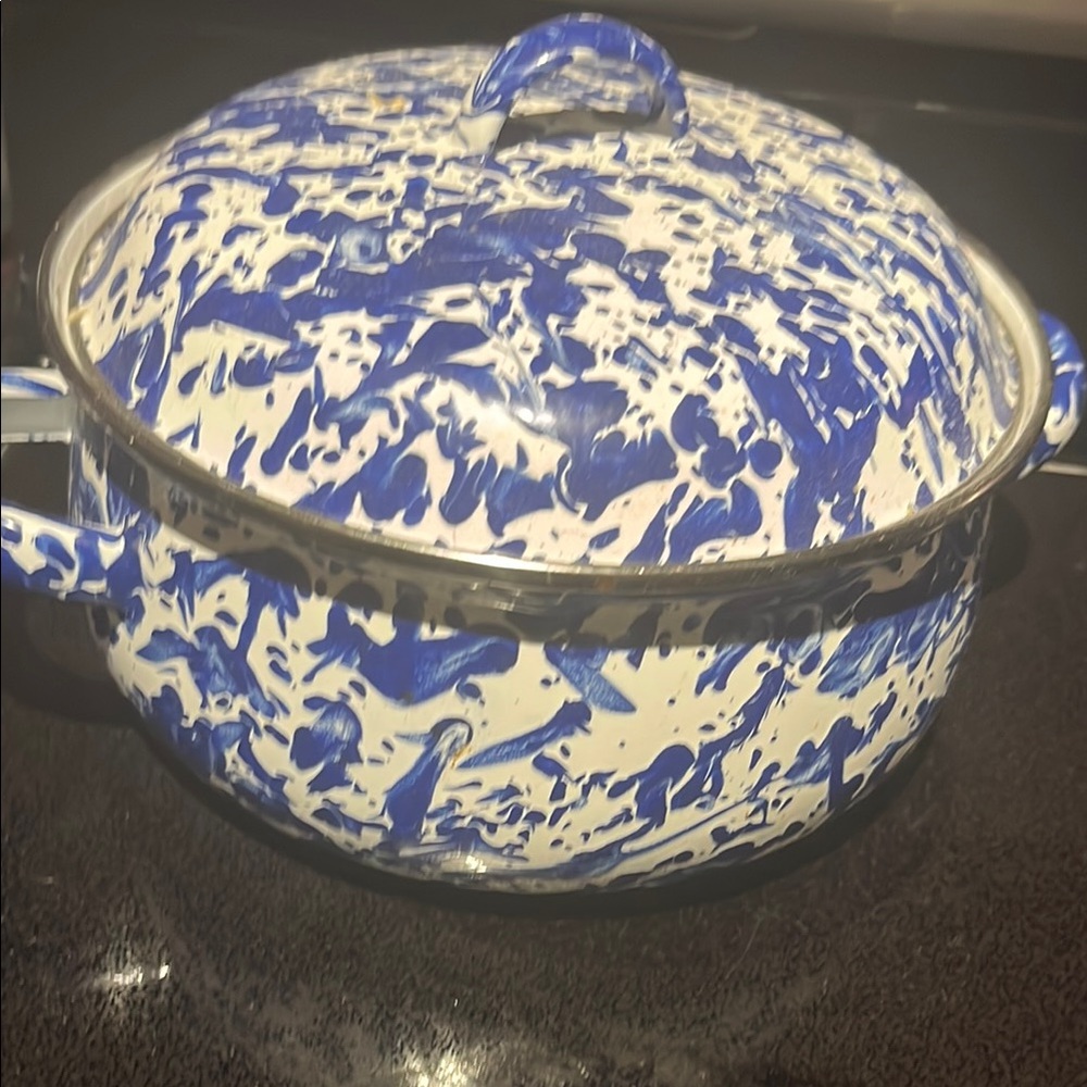 Blue and White Splatter Enamel Pot